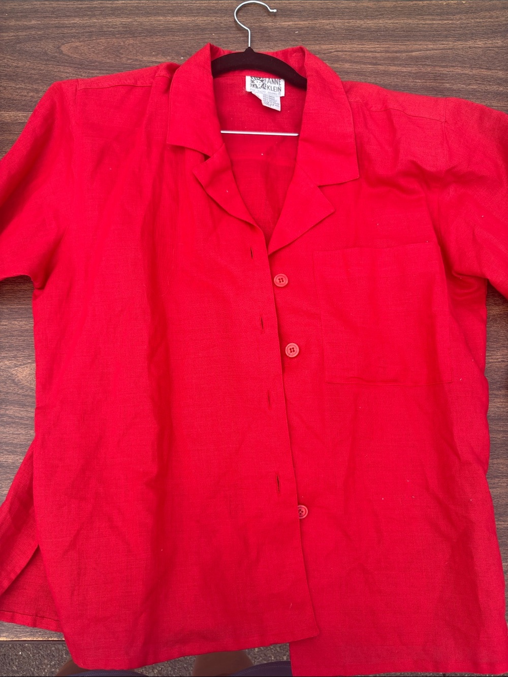 Anne Klein Men’s Bright Red Short-Sleeve Button-Down Shirt